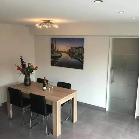 Ellens' Charming Place Center Apartamento Ostende